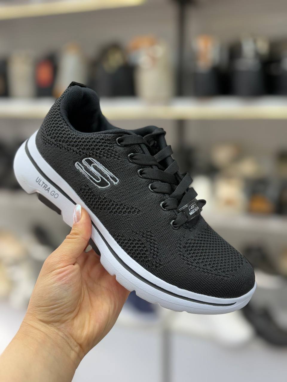 کتونی مخصوص پیاده روی و استفاده روز مره با زیره کاملا نرم و منعطف ایویا محصول شرکت سام طب نوین