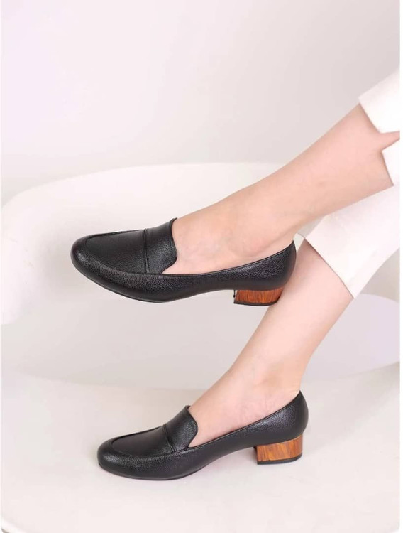 مدل جدید مهرناز با پاشنه جذاب چوبی سه سانت با زیره نیو لایت محصول پرفروش ارکا مخصوص خاص پسندان