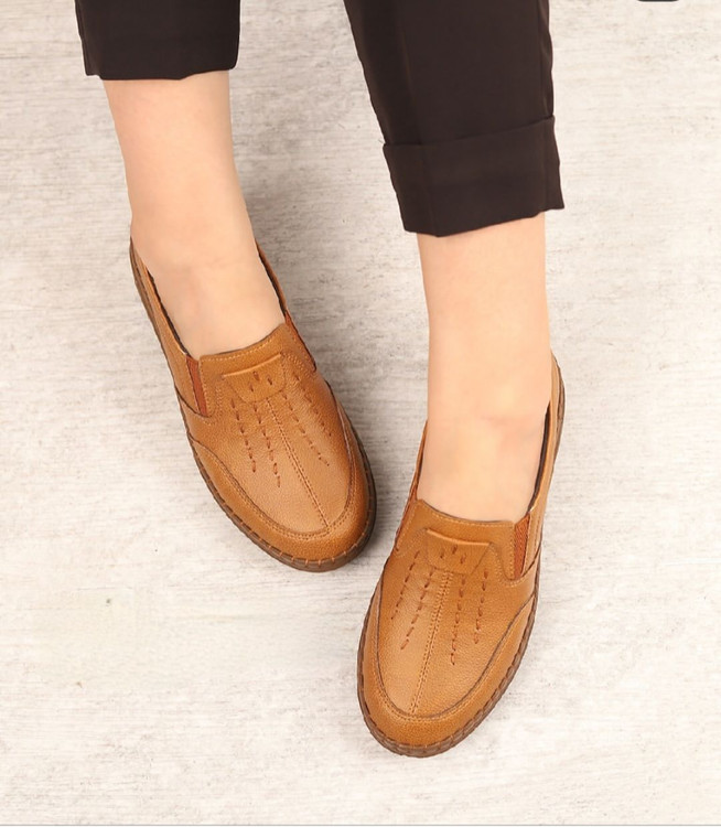 کفش طبی شراره با پد تخصصی خارپاشنه زیره اناتومیک پیو ضد سایش و ضد لغزش و کفی طبی مناسب