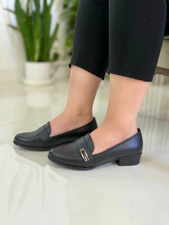 کالج جدید پریا محصول جدید شرکت اطمینان با زیره طبی و پاشنه سه سانتی مناسب استفاده روز مره کاملا آناتومیک